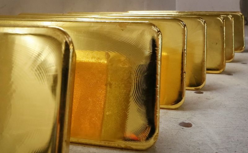 Prezzi dell’oro in lieve aumento; il rame Comex sale alle stelle con i dazi del 50% di Trump